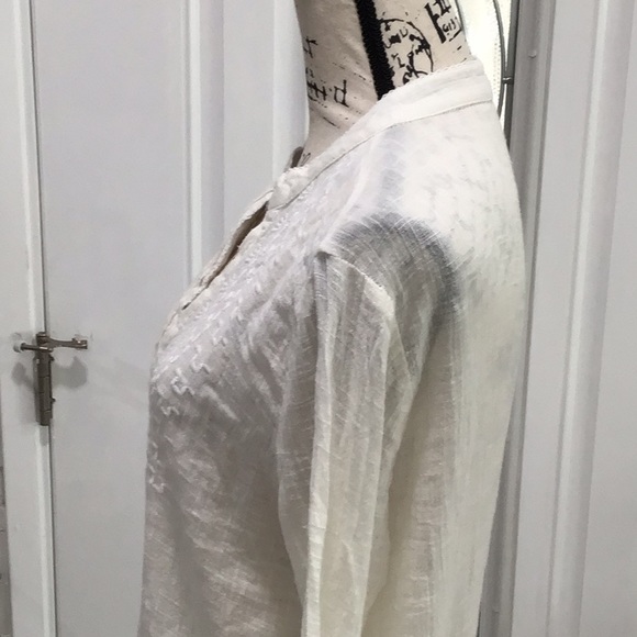 🆕 MNG Embroidered Aztec Blouse Split Neckline 3/4 Sleeves Cream NWOT - Picture 7 of 12